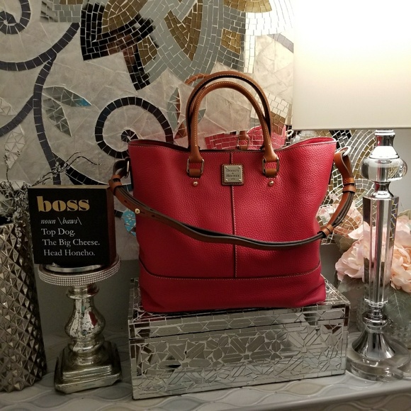 Dooney & Bourke Handbags - 🎉🍒❤RARE Dooney & Bourke Chelsea Shopper Bag